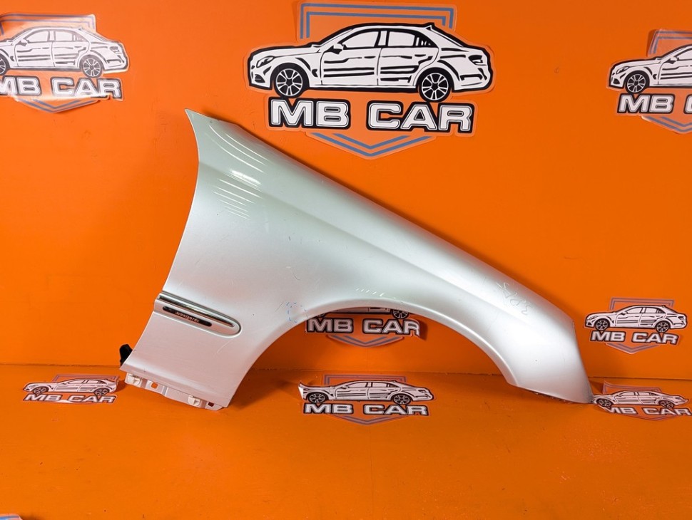 Крыло переднее правое MERCEDES-BENZ C-класс W203/S203/CL203 рестайлинг (2004 - 2008) фото 1 &mdash; Разборка Мерседес