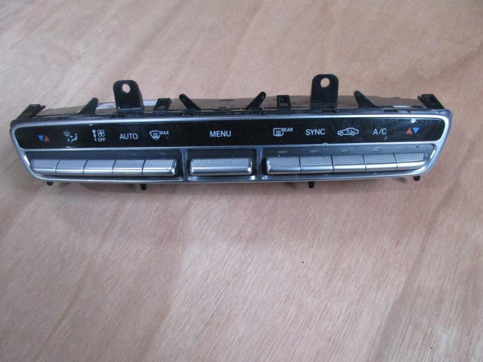 Панель управления климатом MERCEDES-BENZ C-класс W205/S205/C205/A205 (2014 - 2018) фото 1 — Разборка Мерседес