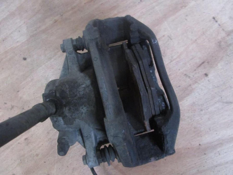 Суппорт передний правый MERCEDES-BENZ E-класс W211/S211 рестайлинг (2006 - 2009) фото 1 — Разборка Мерседес