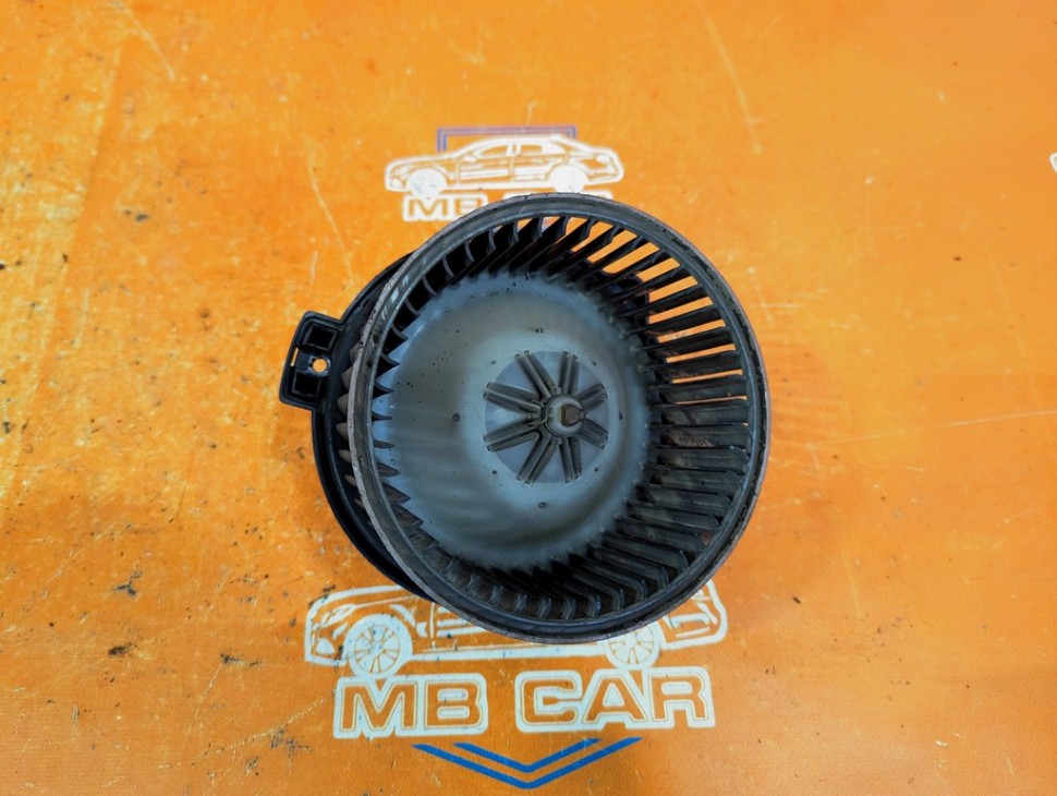 Моторчик печки MERCEDES-BENZ M-класс W163 рестайлинг (2001 - 2005) фото 1 — Разборка Мерседес