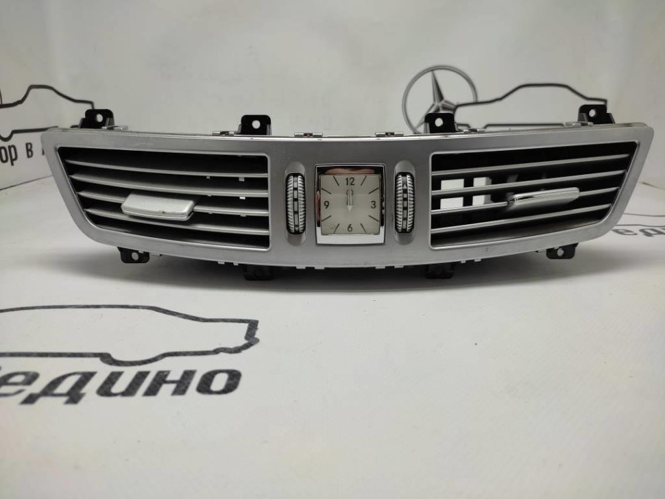 Воздуховод центральный MERCEDES-BENZ S-класс W221 (2005 - 2009) фото 1 — Разборка Мерседес