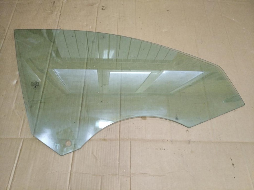 Стекло переднее правое MERCEDES-BENZ CLA-класс C117/X117 (2013 - 2016) фото 1 — Разборка Мерседес