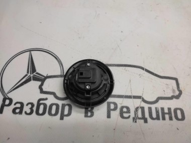 Кнопка закрытия багажника MERCEDES-BENZ C-класс W203/S203/CL203 (2000 - 2004) — Разборка Мерседес