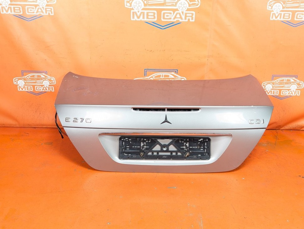 Крышка багажника MERCEDES-BENZ E-класс W211/S211 (2002 - 2006) фото 1 &mdash; Разборка Мерседес