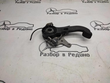 Педаль ручника MERCEDES-BENZ C-класс W203/S203/CL203 рестайлинг (2004 - 2008) — Разборка Мерседес