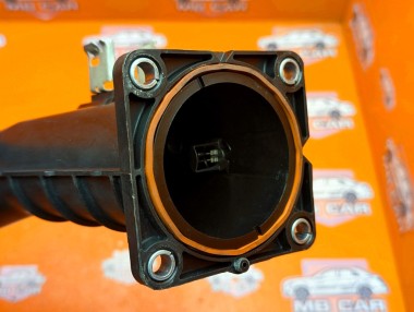 Патрубок воздушный MERCEDES-BENZ A-класс W176 рестайлинг (2015 - 2018) — Разборка Мерседес