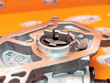 Насос вакуумный MERCEDES-BENZ C-класс W205/S205/C205/A205 рестайлинг (2018 - 2023) — Разборка Мерседес