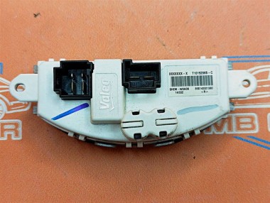 Реле моторчика печки MERCEDES-BENZ GL-класс X166 (2012 - 2016) — Разборка Мерседес
