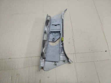 Накладка задней стойки MERCEDES-BENZ E-класс W211/S211 (2002 - 2006) — Разборка Мерседес