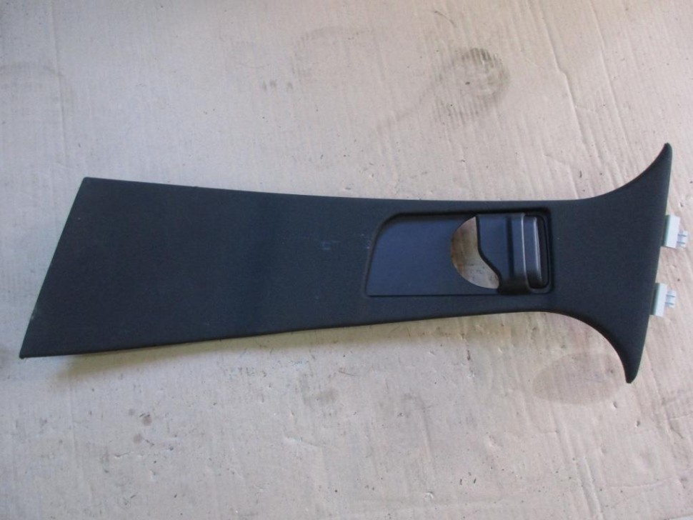 Накладка средней стойки MERCEDES-BENZ C-класс W205/S205/C205/A205 (2014 - 2018) фото 1 — Разборка Мерседес