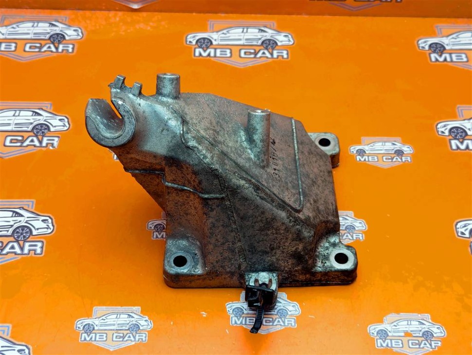 Лапа правая MERCEDES-BENZ GLE-класс W166 (2015 - 2018) фото 1 — Разборка Мерседес