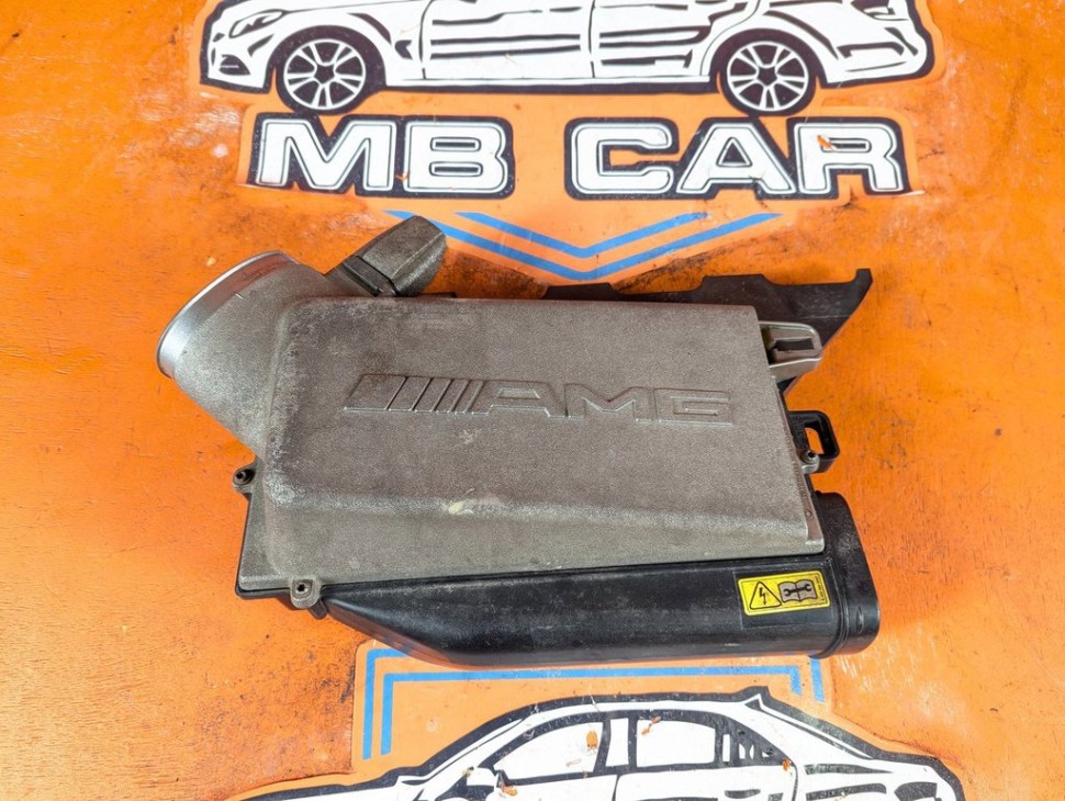 Корпус воздушного фильтра MERCEDES-BENZ S-класс AMG W221 (2006 - 2009) фото 1 &mdash; Разборка Мерседес