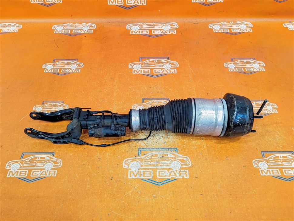 Пневмостойка передняя MERCEDES-BENZ GLE-класс W166 (2015 - 2018) фото 1 — Разборка Мерседес