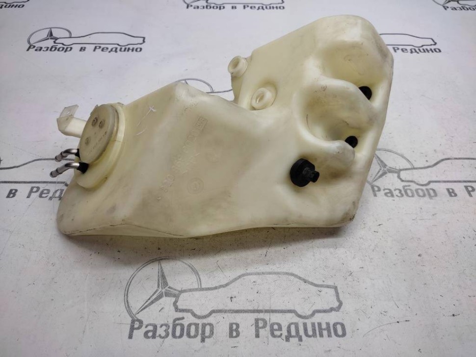 Бачок омывателя MERCEDES-BENZ S-класс W220 рестайлинг (2002 - 2005) фото 1 — Разборка Мерседес