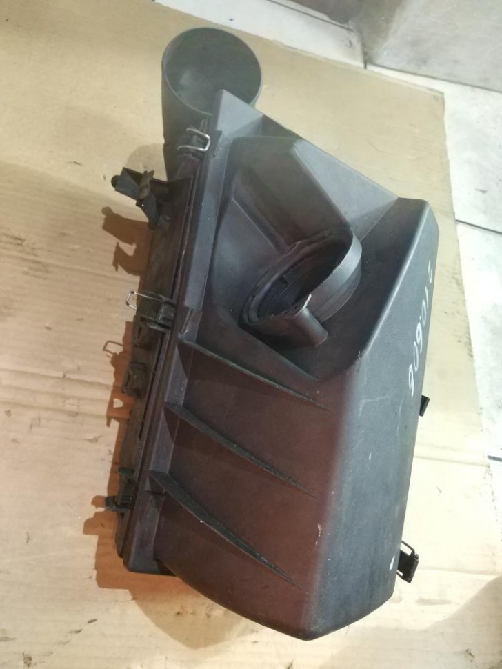 Корпус воздушного фильтра MERCEDES-BENZ E-класс W210/S210 (1995 - 1999) фото 1 — Разборка Мерседес