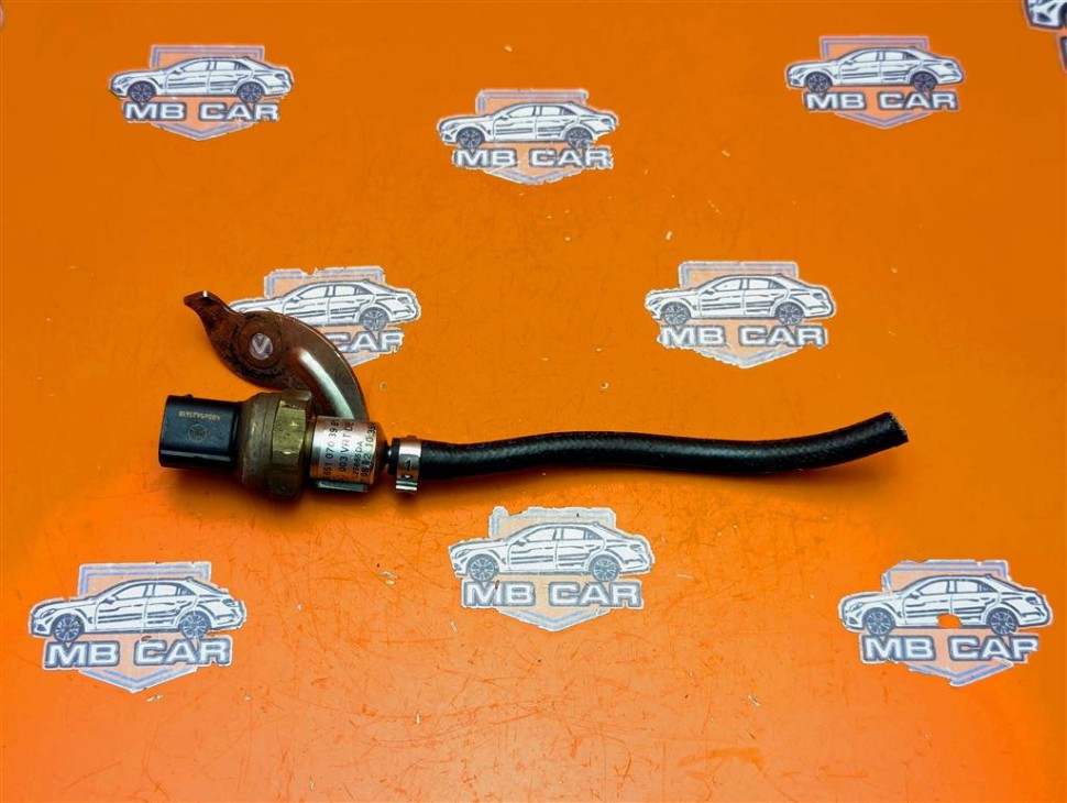 Датчик давления топлива MERCEDES-BENZ C-класс W204/S204 (2006 - 2011) фото 1 — Разборка Мерседес