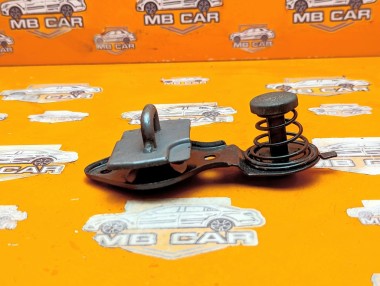 Ответная часть замка капота MERCEDES-BENZ E-класс AMG W211/S211 (2002 - 2006) E 55 AMG 5.4 AT (474 л.с.) &mdash; Разборка Мерседес