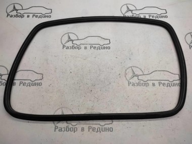 Уплотнитель стекла MERCEDES-BENZ G-класс W463 (1990 - 2006) — Разборка Мерседес