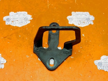 Ответная часть замка капота MERCEDES-BENZ CLA-класс C117/X117 рестайлинг (2016 - 2019) &mdash; Разборка Мерседес