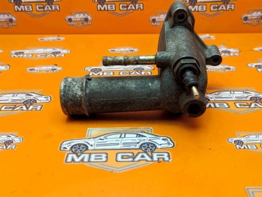 Фланец системы охлаждения MERCEDES-BENZ W124 W124/S124/C124/A124 (1984 - 1993) — Разборка Мерседес