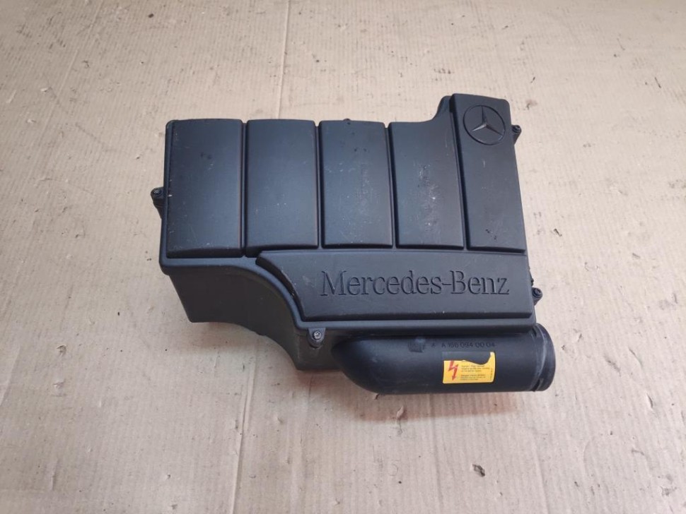 Корпус воздушного фильтра MERCEDES-BENZ A-класс W168 (1997 - 2001) фото 1 — Разборка Мерседес