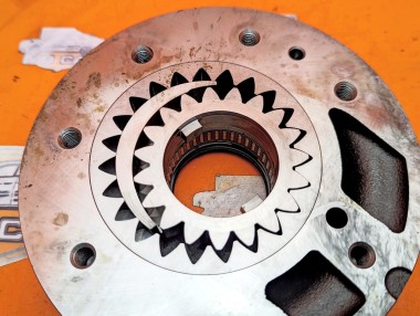 Насос маслянный АКПП MERCEDES-BENZ C-класс W204/S204/С204 рестайлинг (2011 - 2015) &mdash; Разборка Мерседес