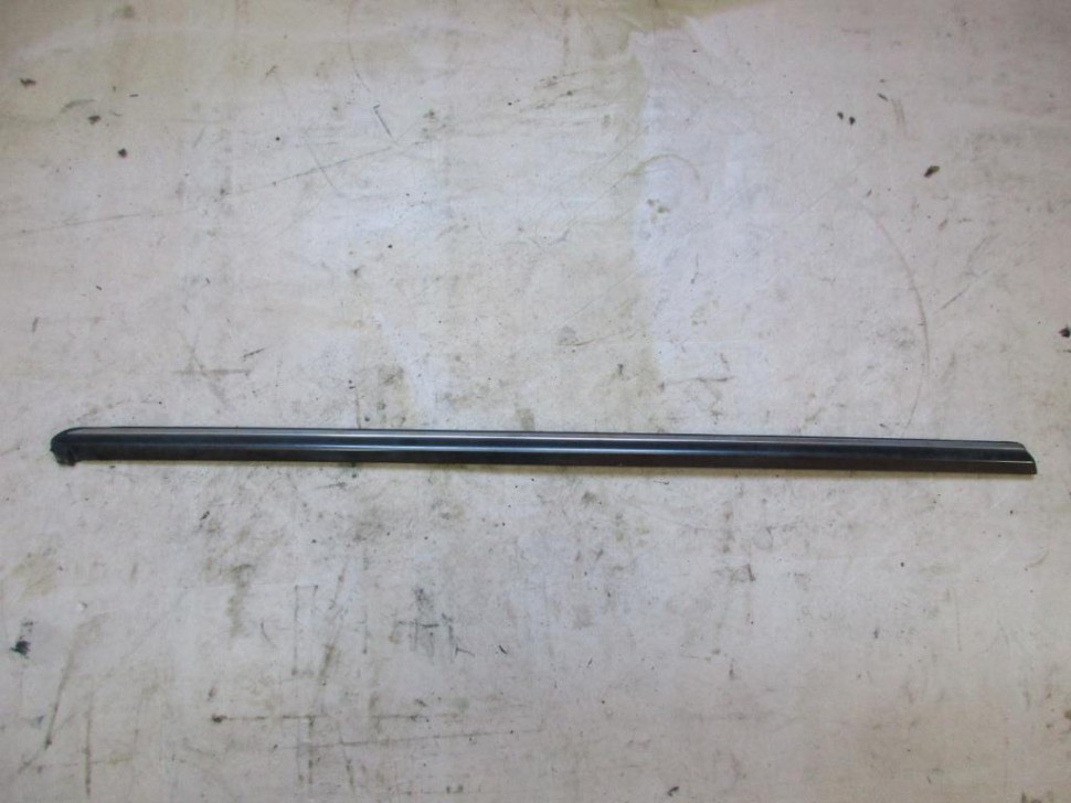 Молдинг стекла двери MERCEDES-BENZ CLK-класс C209/W209 рестайлинг (2005 - 2010) фото 1 — Разборка Мерседес