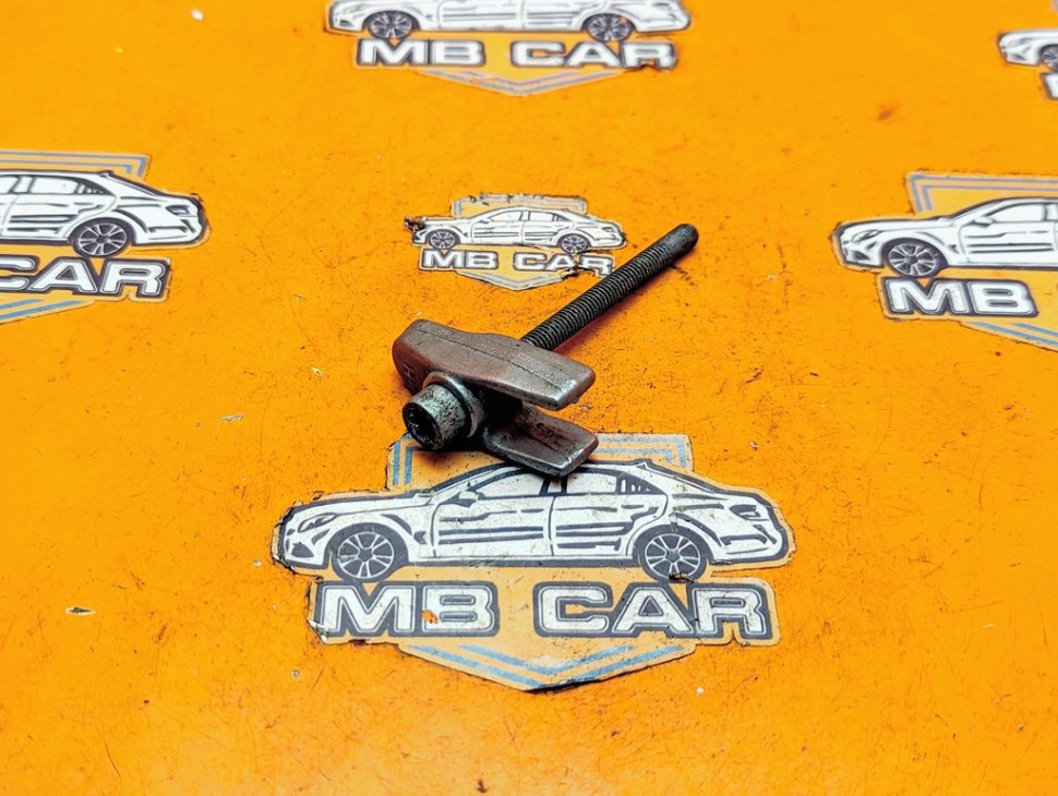 Кронштейн крепления форсунок MERCEDES-BENZ M-класс W163 рестайлинг (2001 - 2005) фото 1 &mdash; Разборка Мерседес