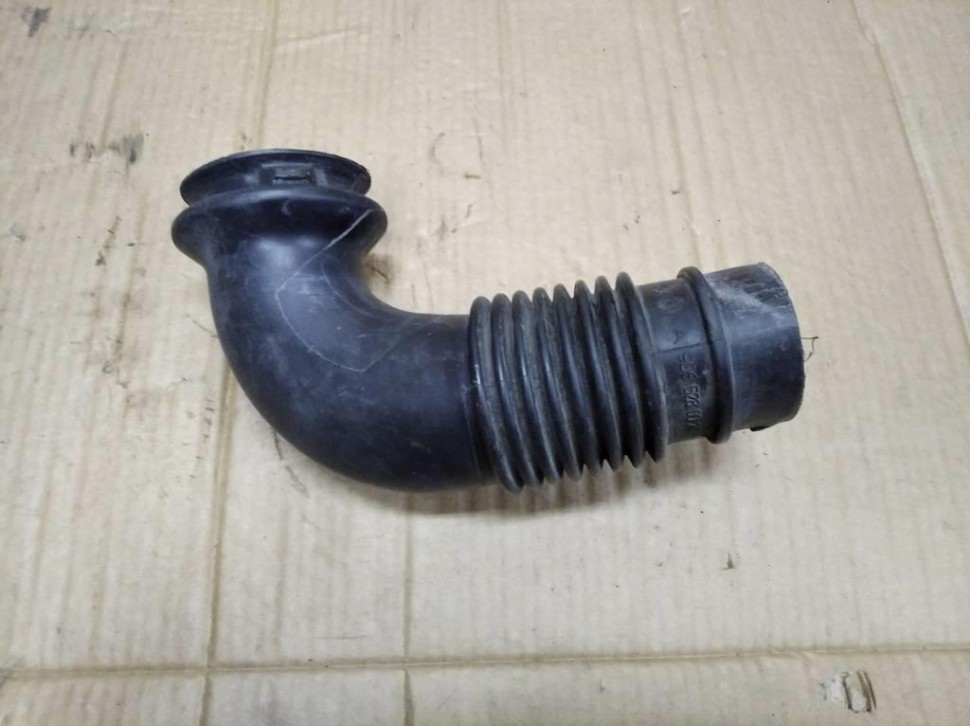 Патрубок воздушный MERCEDES-BENZ Sprinter W906 (2006 - 2019) фото 1 — Разборка Мерседес