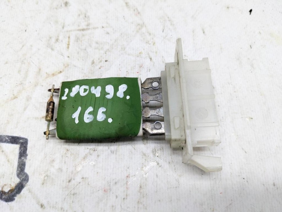 Реле моторчика печки MERCEDES-BENZ A-класс W168 рестайлинг (2001 - 2004) фото 1 — Разборка Мерседес