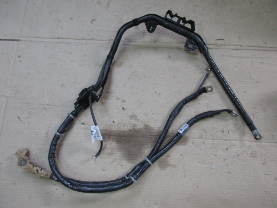 Провод стартера MERCEDES-BENZ E-класс W213/S213/C238/A238 (2016 - 2021) фото 1 — Разборка Мерседес