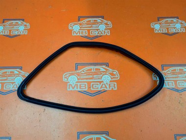 Уплотнитель стекла MERCEDES-BENZ GL-класс X164 рестайлинг (2009 - 2012) — Разборка Мерседес