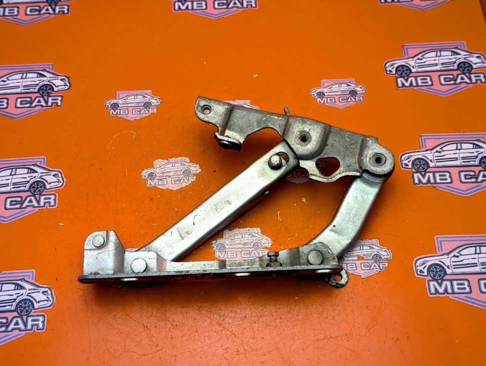 Петля капота MERCEDES-BENZ S-класс W220 (1998 - 2005) фото 1 — Разборка Мерседес