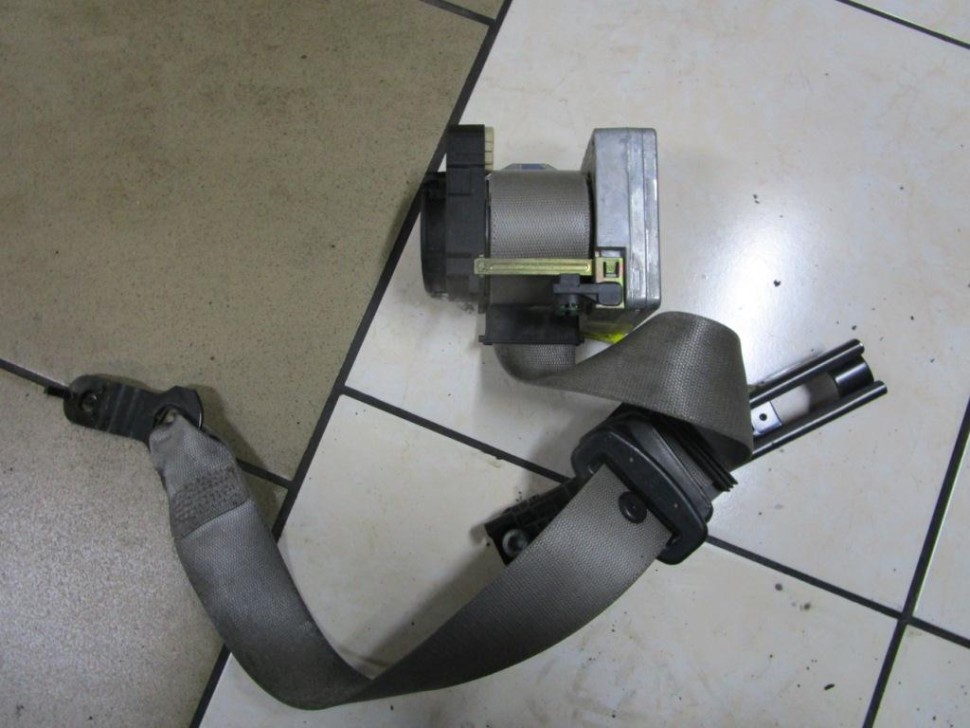 Ремень безопасности передний правый MERCEDES-BENZ C-класс W203/S203/CL203 (2000 - 2004) фото 1 — Разборка Мерседес