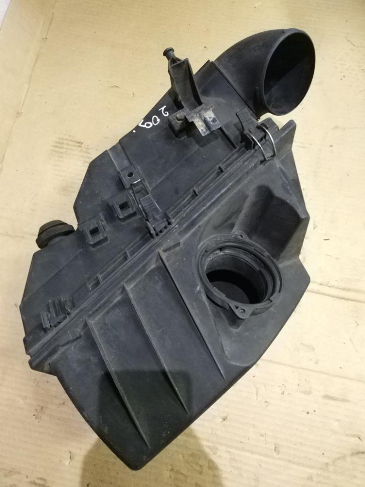 Корпус воздушного фильтра MERCEDES-BENZ E-класс W210/S210 (1995 - 1999) фото 1 — Разборка Мерседес