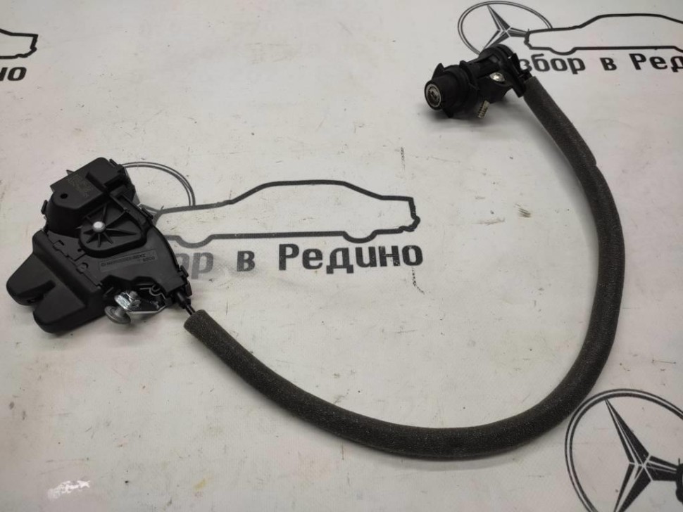 Замок багажника MERCEDES-BENZ CLS-класс C218/X218 (2010 - 2014) фото 1 — Разборка Мерседес