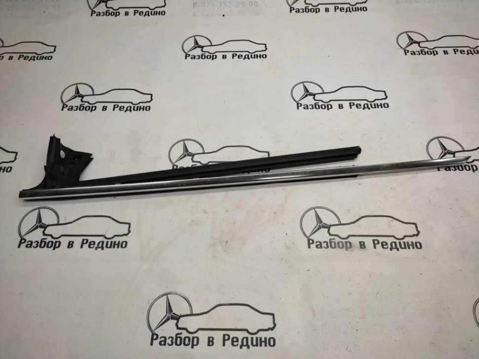 Молдинг стекла двери MERCEDES-BENZ CLS-класс C219 (2004 - 2008) фото 1 — Разборка Мерседес