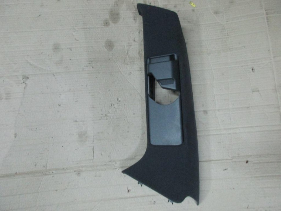 Накладка задней стойки MERCEDES-BENZ E-класс W210/S210 рестайлинг (1999 - 2003) фото 1 — Разборка Мерседес