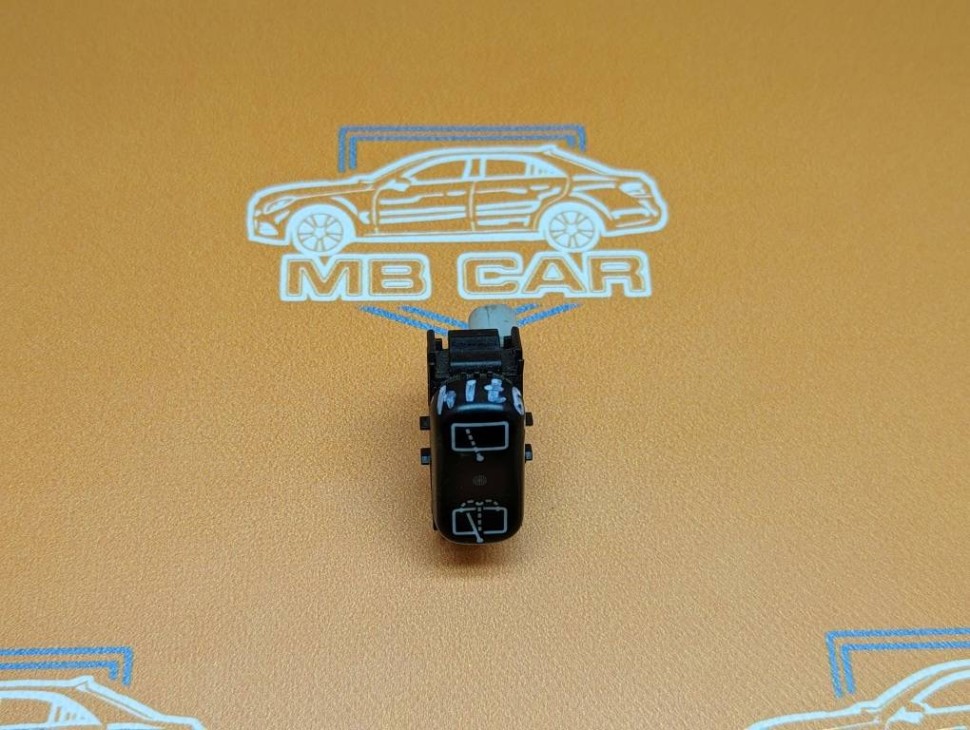 Кнопка MERCEDES-BENZ M-класс W163 рестайлинг (2001 - 2005) фото 1 — Разборка Мерседес