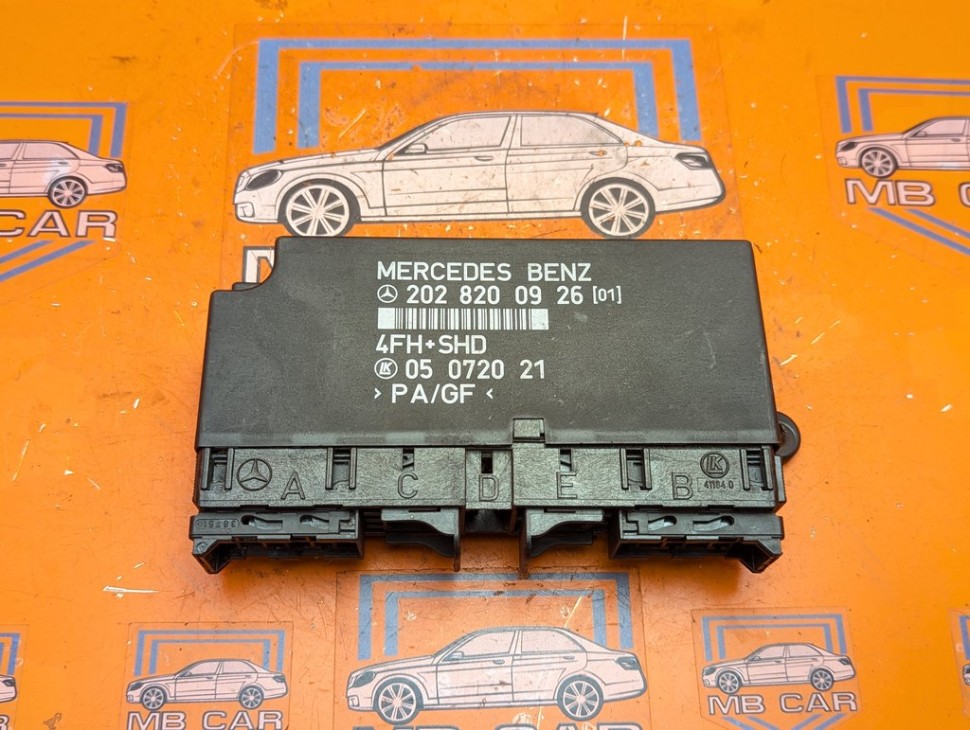 Блок комфорта MERCEDES-BENZ E-класс W124/S124/C124/A124 (1984 - 1997) E 300 CDI 3.0 AT (136 л.с.) фото 1 &mdash; Разборка Мерседес