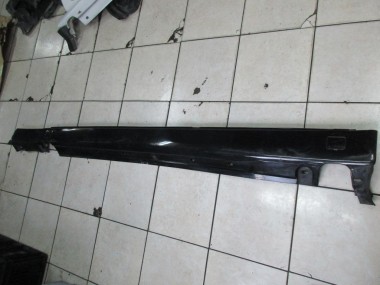 Порог пластиковый левый MERCEDES-BENZ S-класс W220 рестайлинг (2002 - 2005) — Разборка Мерседес