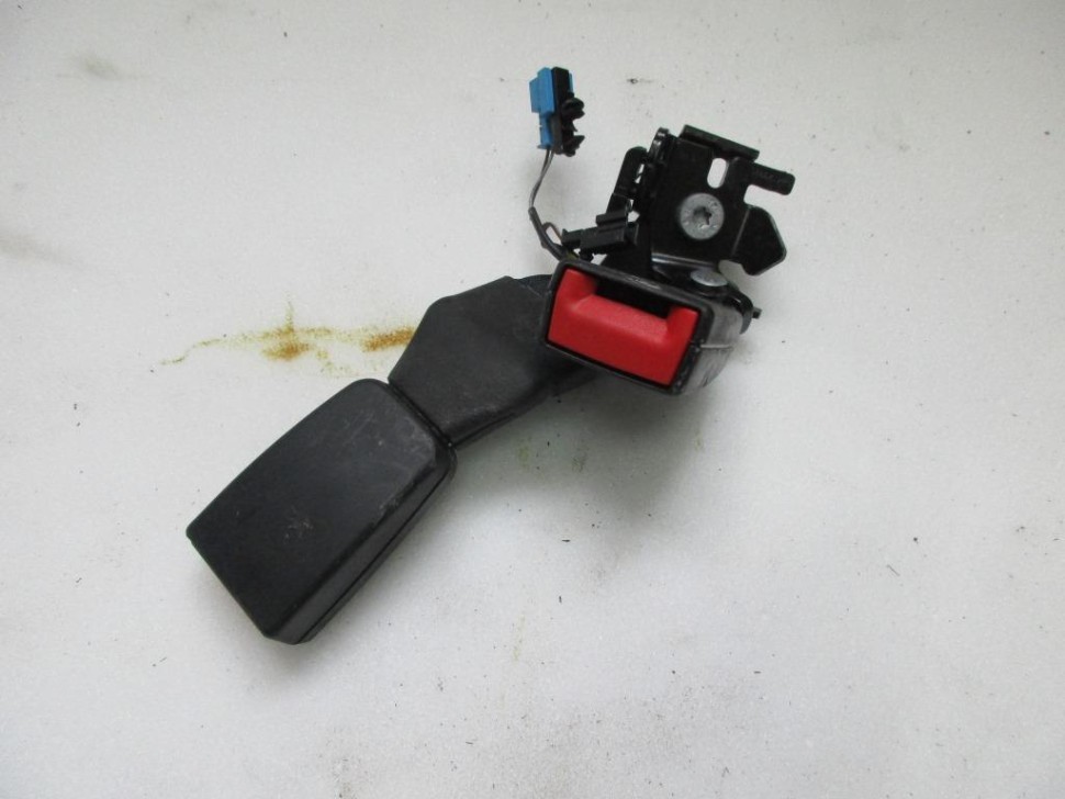 Замок ремня безопасности MERCEDES-BENZ C-класс W205/S205/C205/A205 (2014 - 2018) фото 1 — Разборка Мерседес