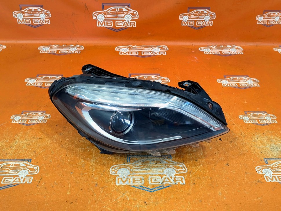Фара правая MERCEDES-BENZ B-класс W246 (2011 - 2014) фото 1 — Разборка Мерседес