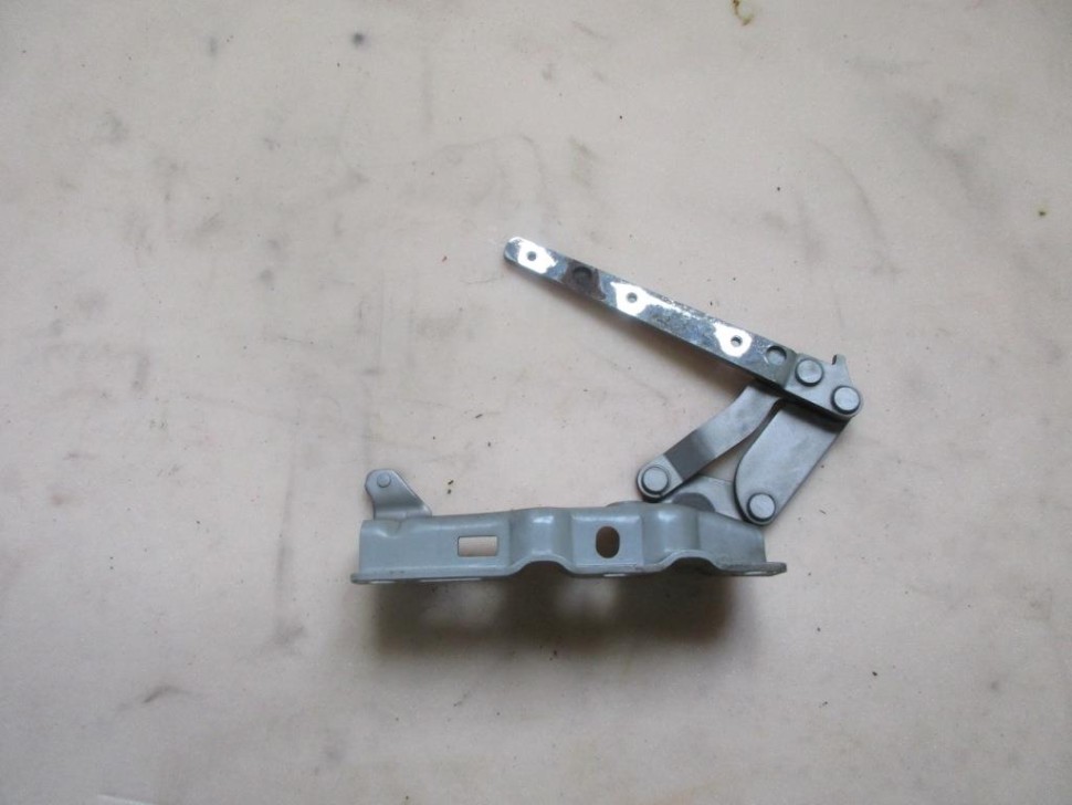 Петля капота MERCEDES-BENZ C-класс W203/S203/CL203 рестайлинг (2004 - 2008) фото 1 — Разборка Мерседес