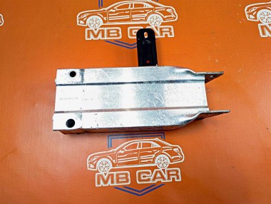 Кронштейн усилителя переднего бампера MERCEDES-BENZ E-класс W212/S212/C207/A207 рестайлинг (2013 - 2016) — Разборка Мерседес