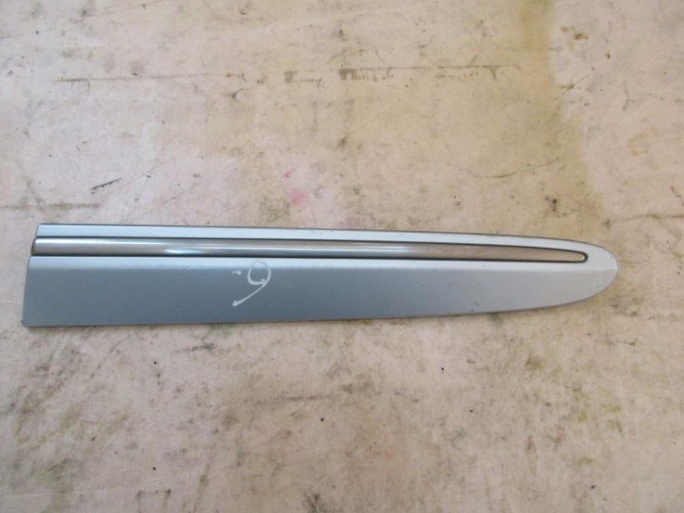 Молдинг крыла левый MERCEDES-BENZ CLK-класс C209/W209 рестайлинг (2005 - 2010) фото 1 — Разборка Мерседес