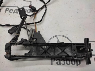 Ответная часть замка двери MERCEDES-BENZ S-класс W220 рестайлинг (2002 - 2005) — Разборка Мерседес