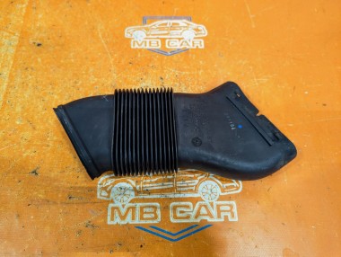 Патрубок воздушный MERCEDES-BENZ E-класс W211/S211 (2002 - 2006) — Разборка Мерседес