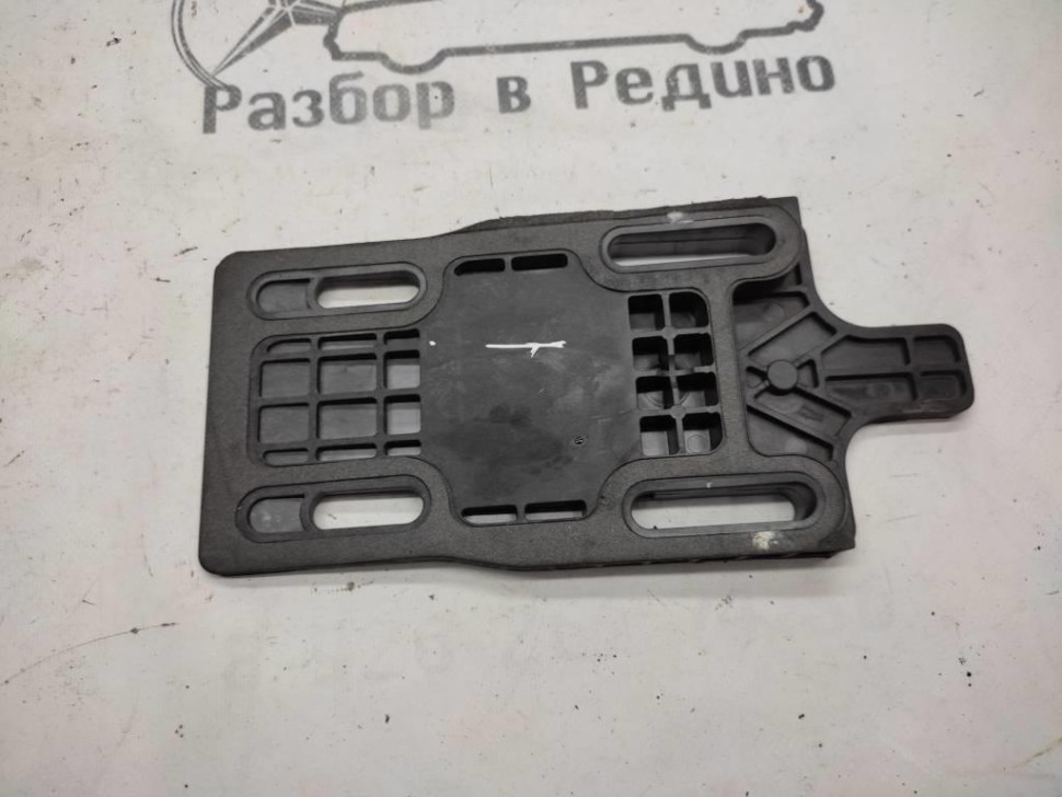 Кронштейн усилителя заднего бампера MERCEDES-BENZ S-класс W220 рестайлинг (2002 - 2005) фото 1 — Разборка Мерседес