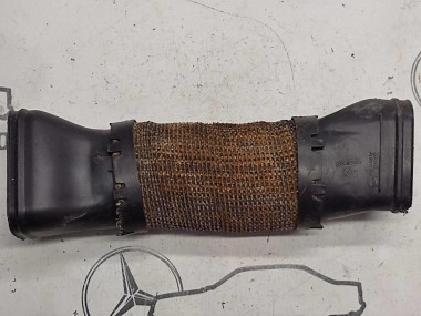 Патрубок воздушный MERCEDES-BENZ E-класс W211/S211 (2002 - 2006) — Разборка Мерседес